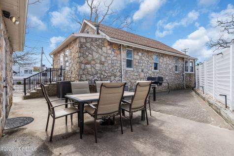 319 Monmouth Avenue Ocean Gate NJ 08740
