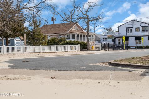 319 Monmouth Avenue Ocean Gate NJ 08740