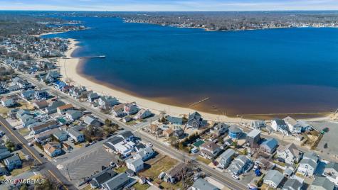 319 Monmouth Avenue Ocean Gate NJ 08740
