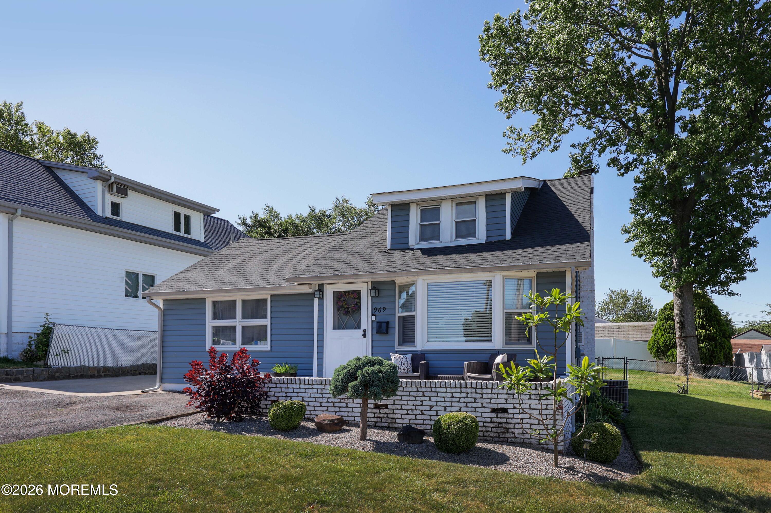 969 Woodcrest Drive Keyport NJ 07735