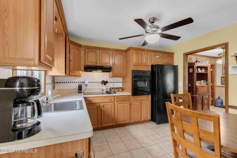 1036 Lakehurst Avenue Jackson NJ 08527
