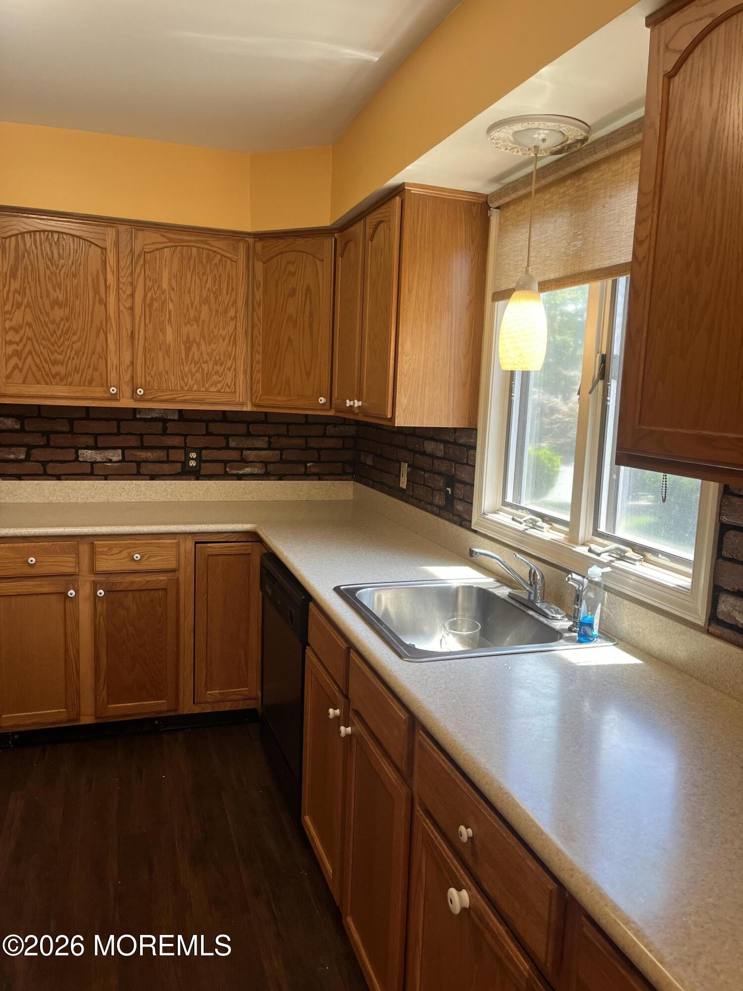 40 Sycamore Access Road Manahawkin NJ 08050