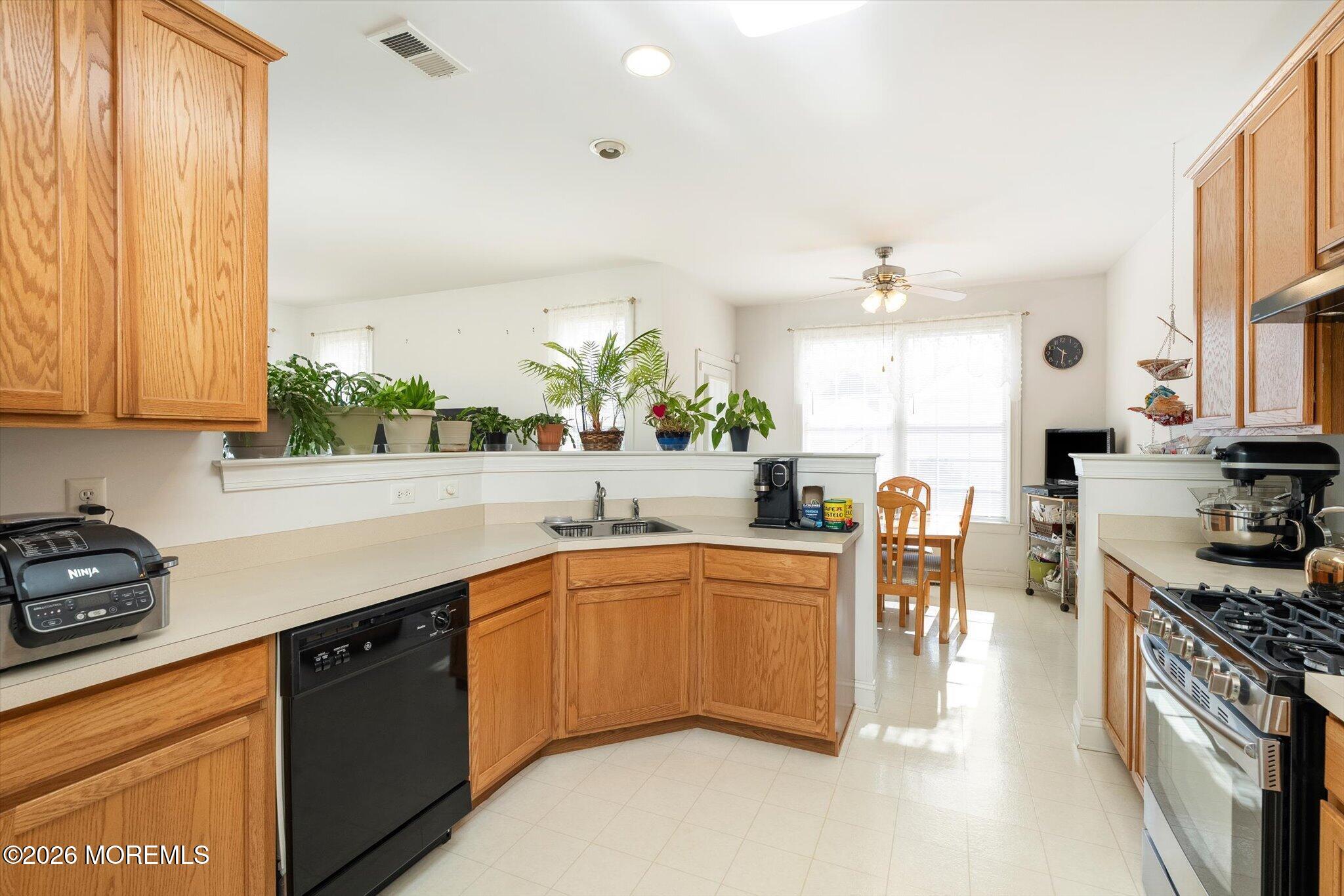 28 Malsbury Street Robbinsville NJ 08691