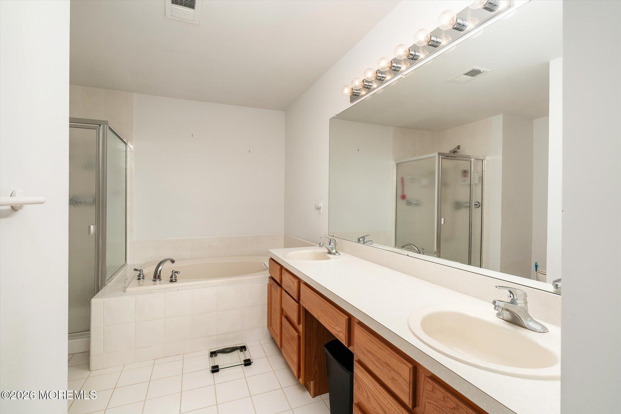 28 Malsbury Street Robbinsville NJ 08691