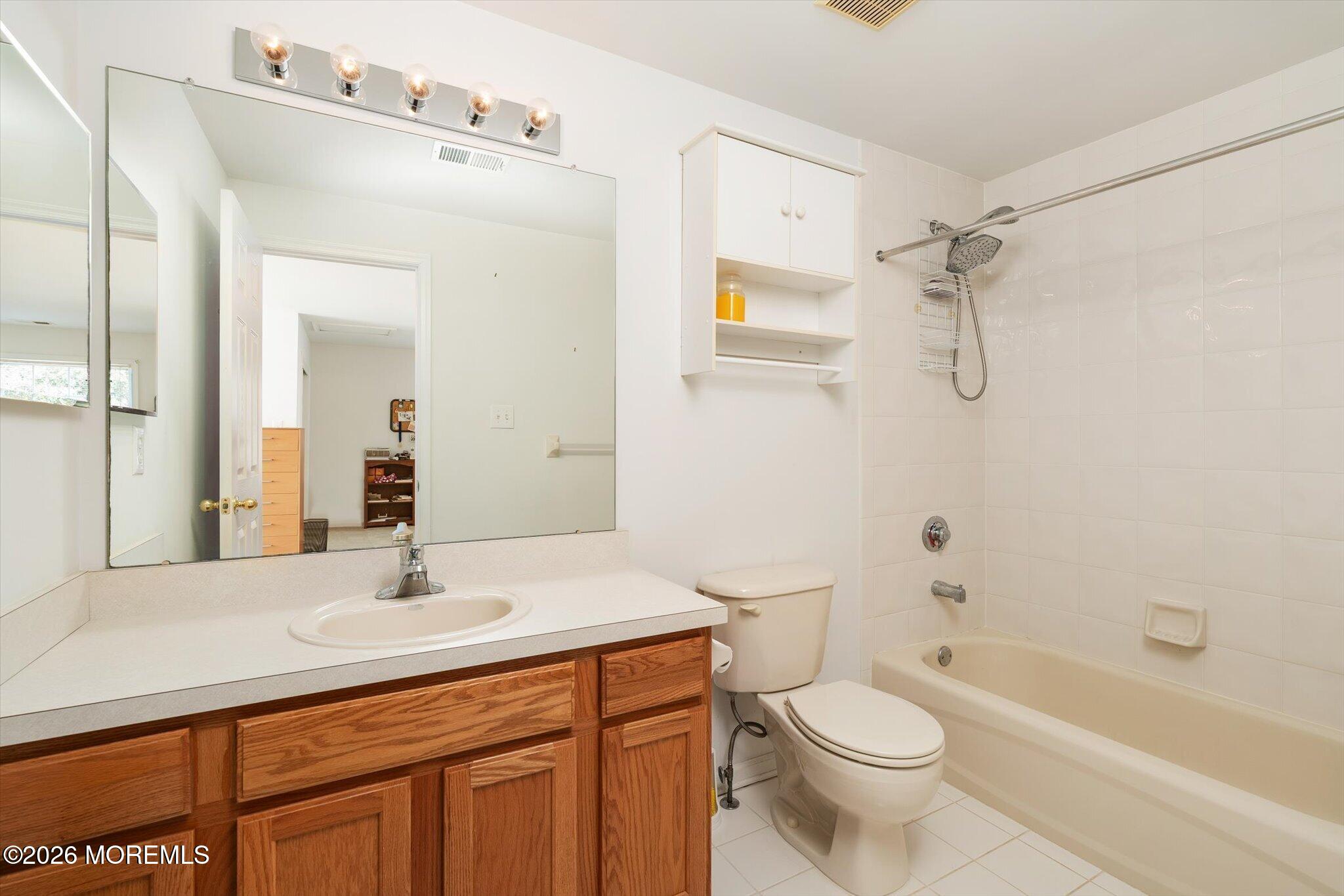 28 Malsbury Street Robbinsville NJ 08691