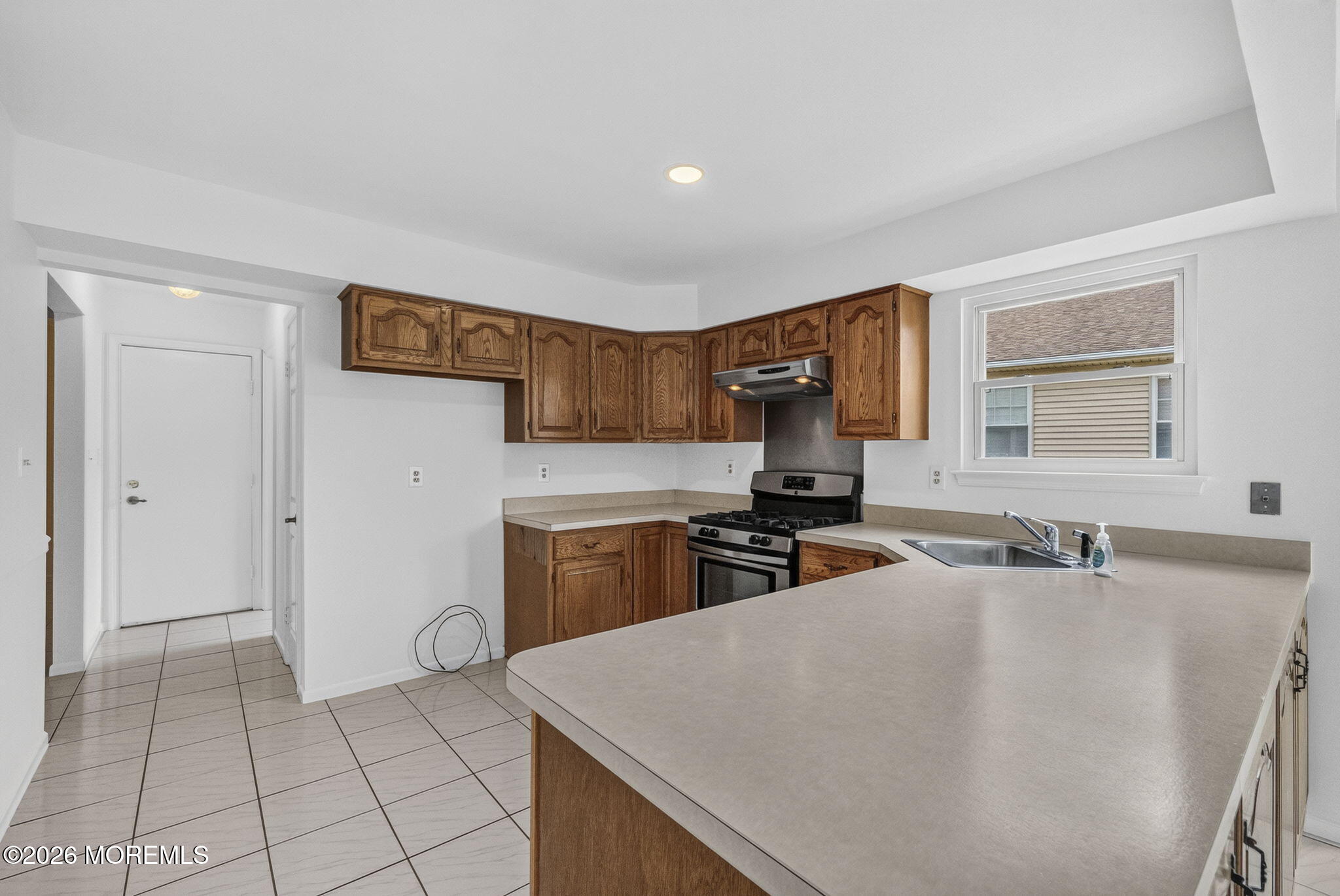 16 Murray Hill Terrace Marlboro NJ 07746