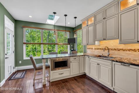 114 E Parsonage Way Manalapan NJ 07726