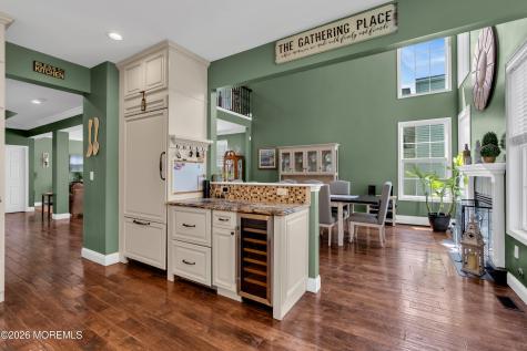 114 E Parsonage Way Manalapan NJ 07726