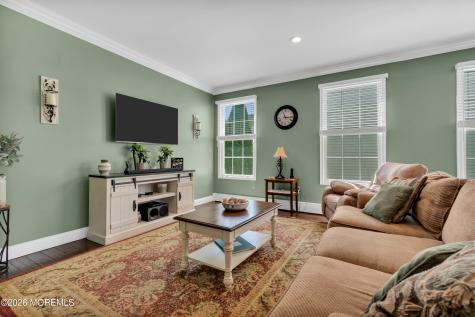 114 E Parsonage Way Manalapan NJ 07726