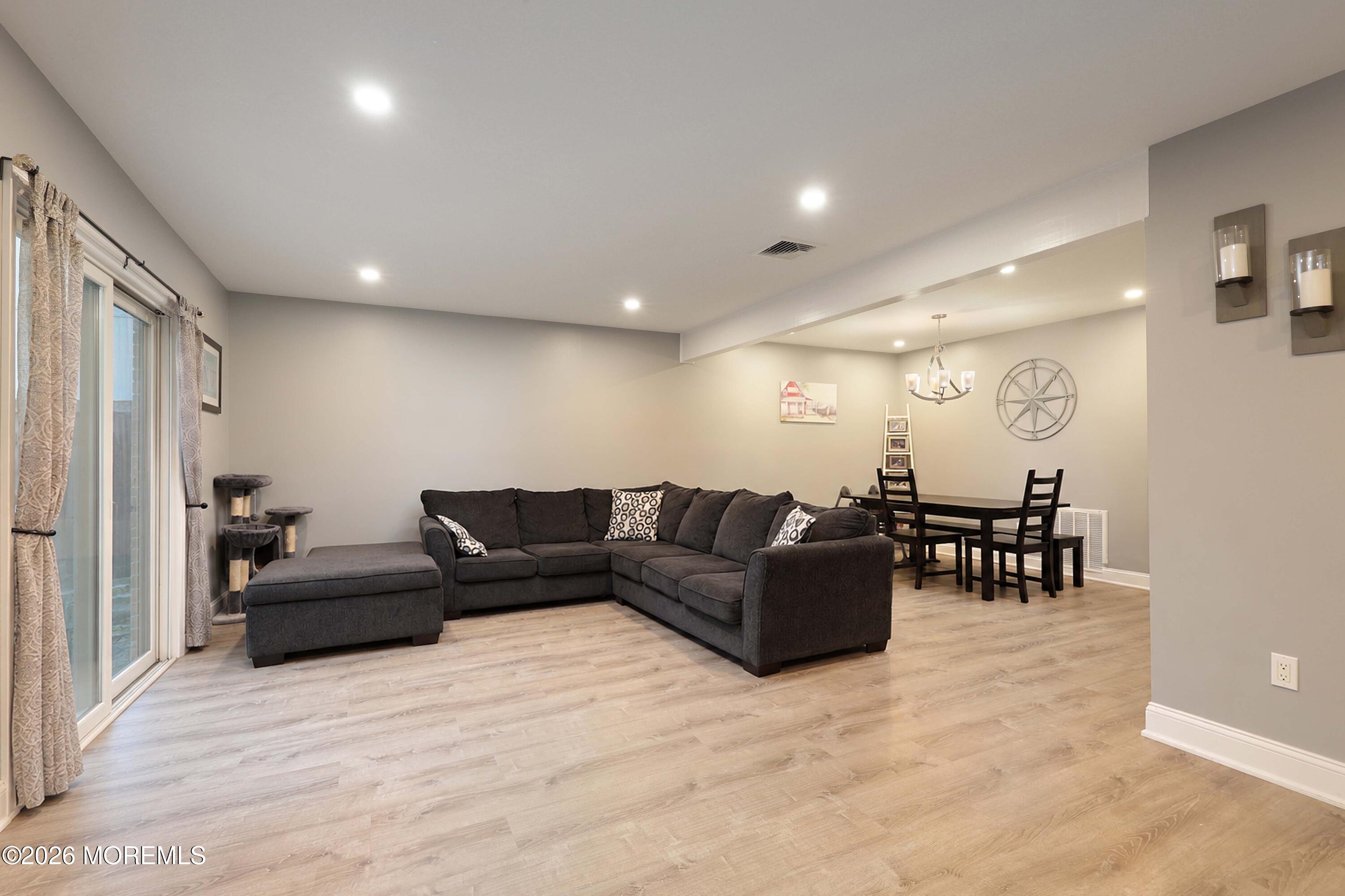 404 Schooner Drive Toms River NJ 08753