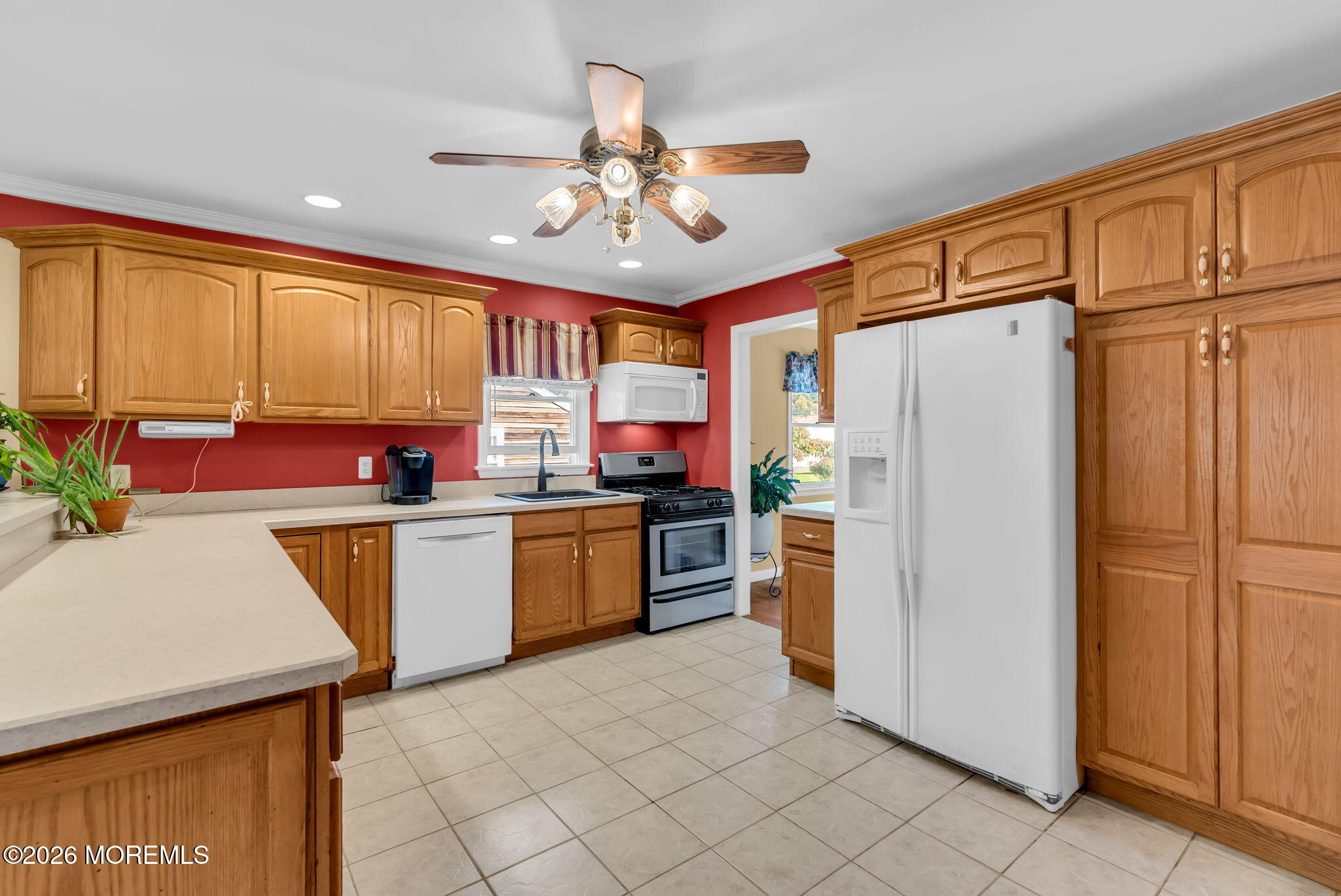 652 Brookside Drive Belford NJ 07718