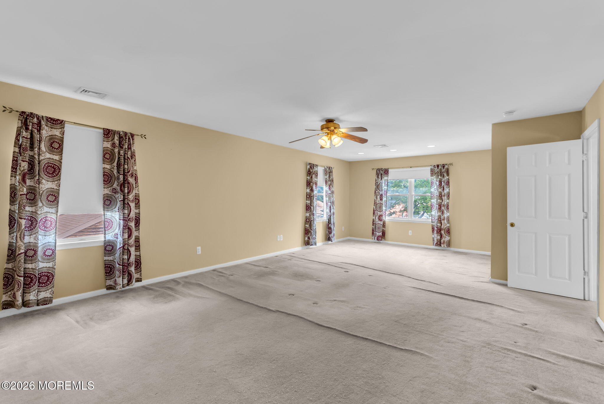 652 Brookside Drive Belford NJ 07718