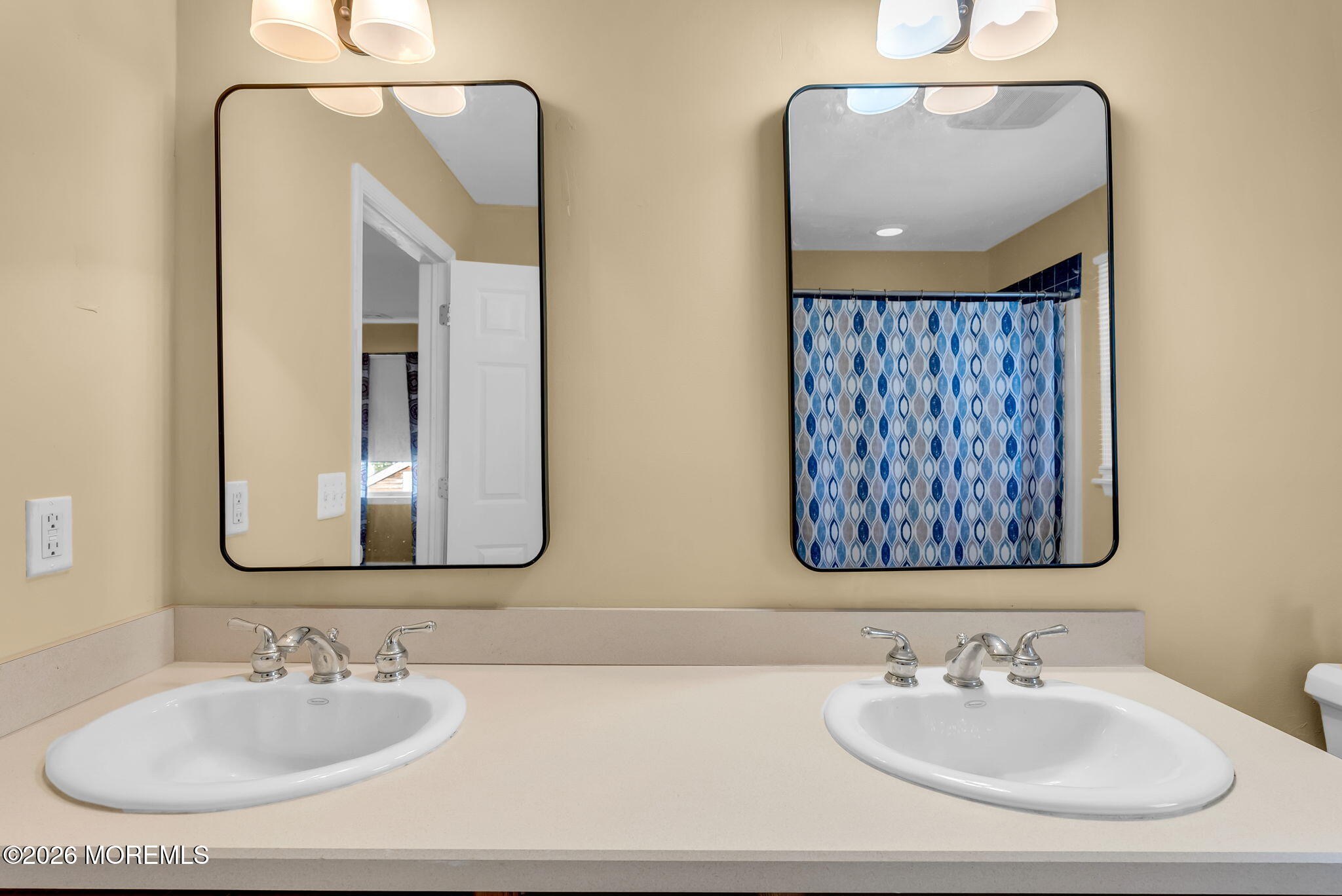 652 Brookside Drive Belford NJ 07718