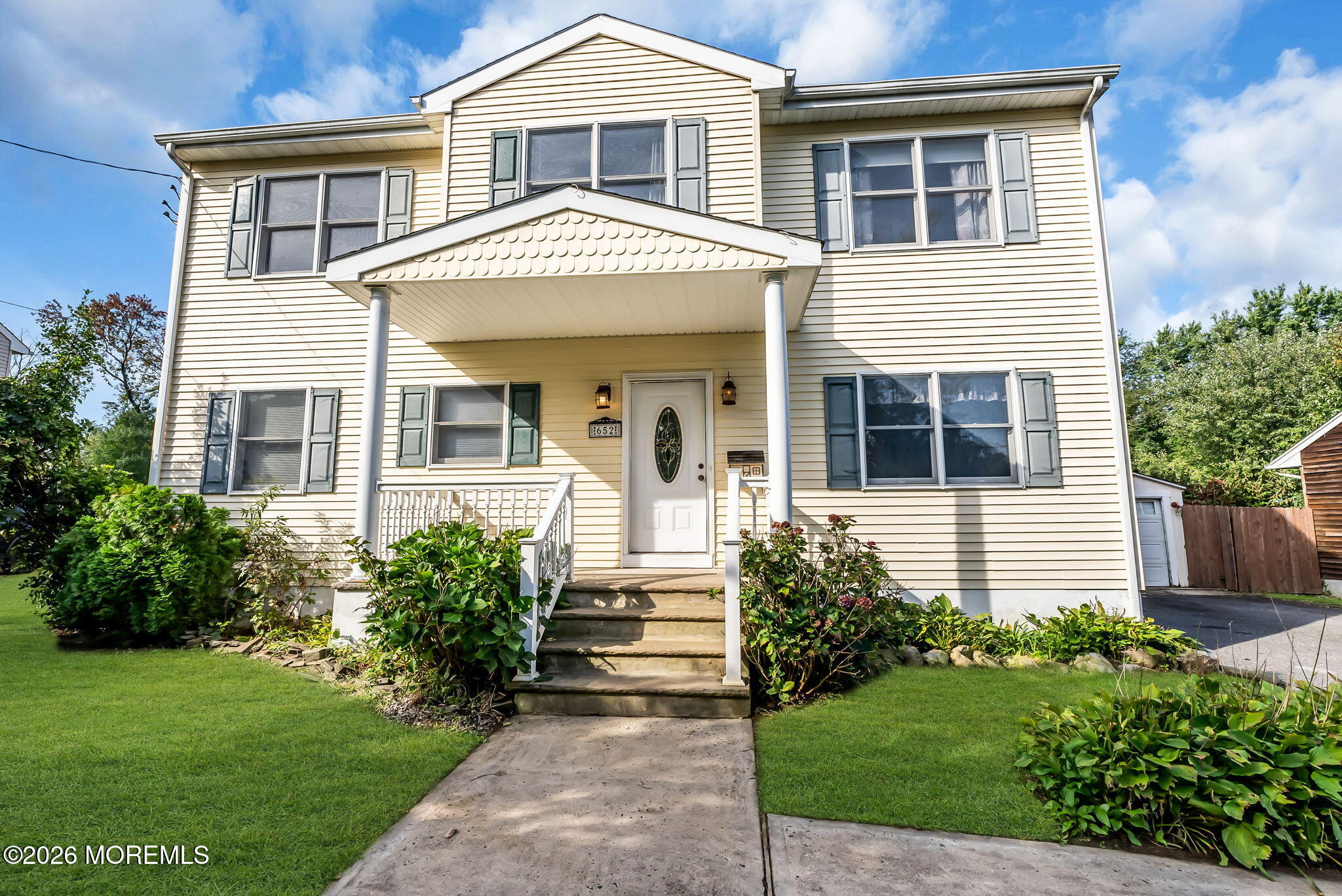 652 Brookside Drive Belford NJ 07718