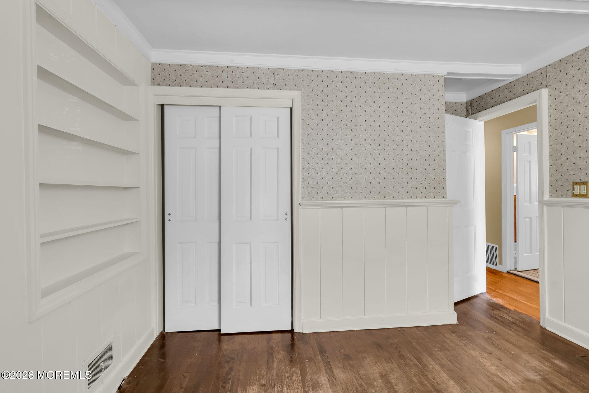 652 Brookside Drive Belford NJ 07718