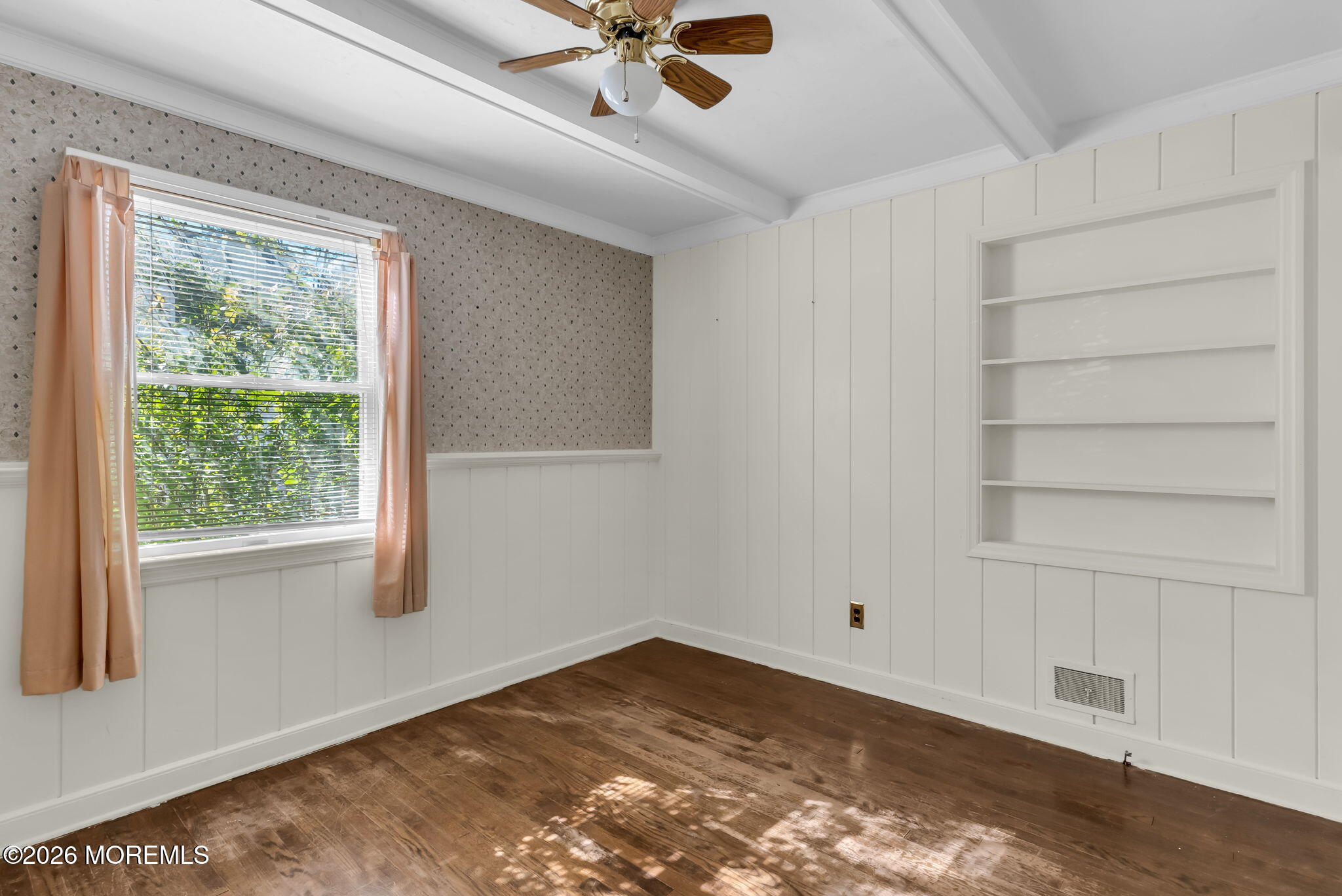 652 Brookside Drive Belford NJ 07718