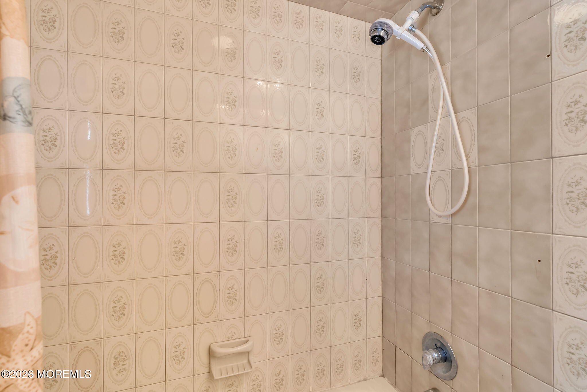 652 Brookside Drive Belford NJ 07718