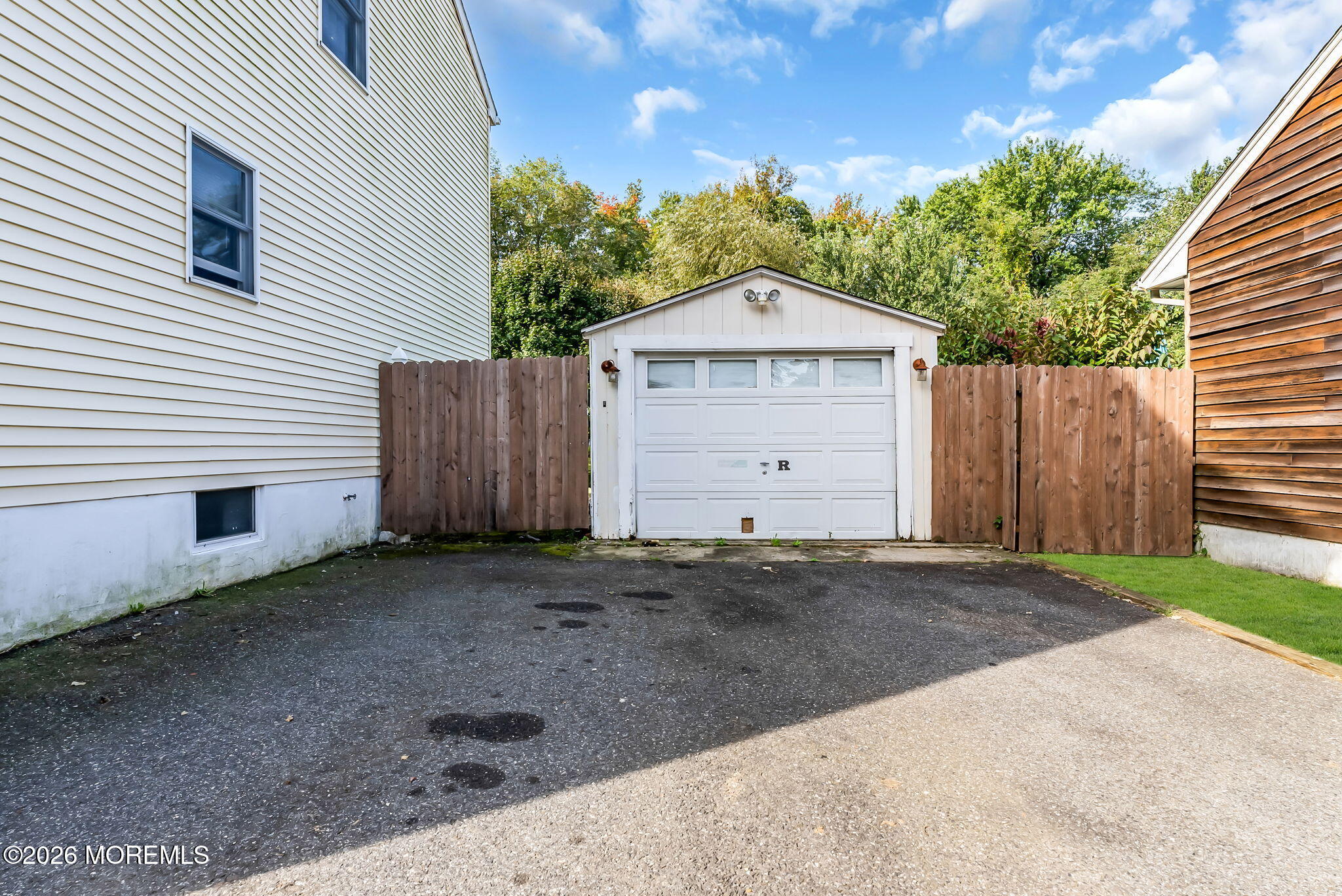 652 Brookside Drive Belford NJ 07718