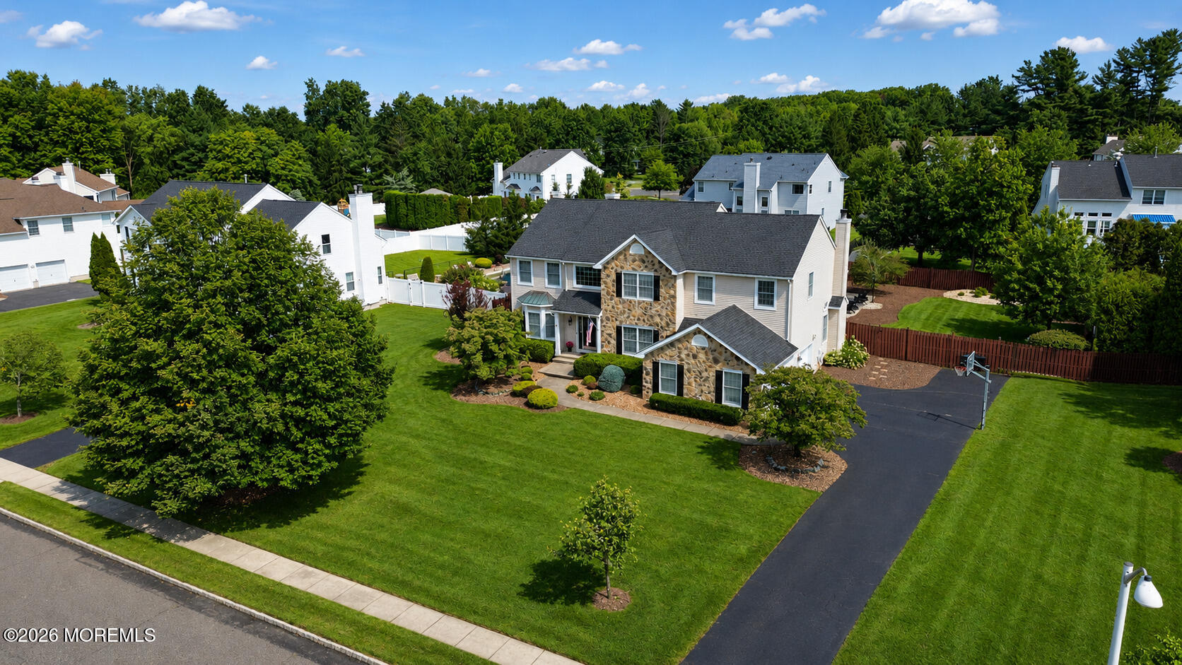 8 Alyssa Lane Manalapan NJ 07726