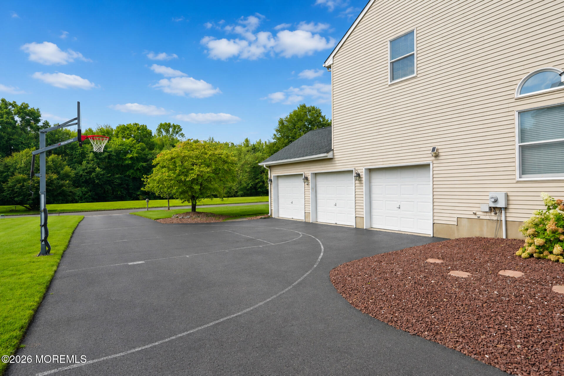 8 Alyssa Lane Manalapan NJ 07726