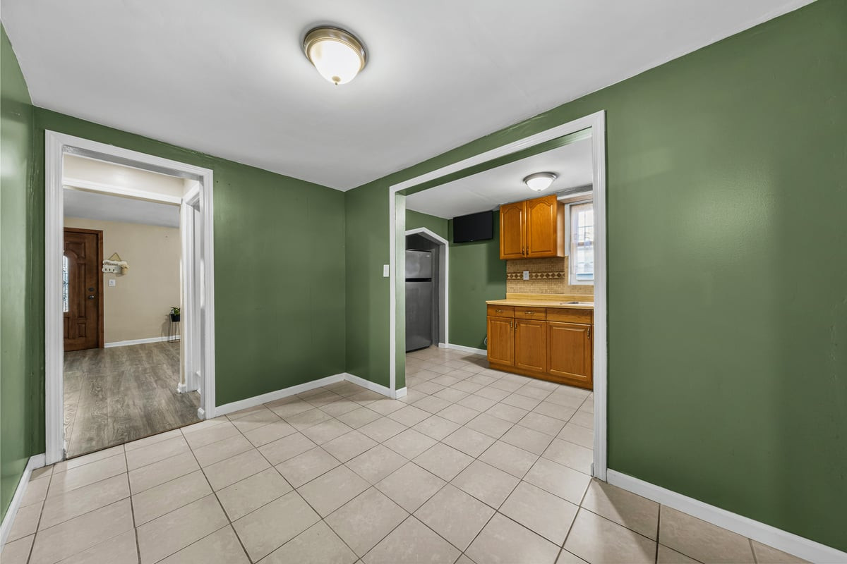 764 Carlock Avenue Perth Amboy NJ 08862