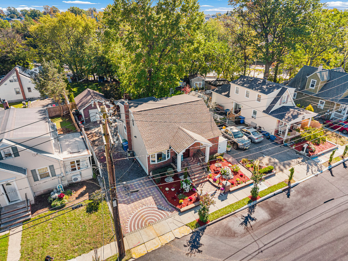 764 Carlock Avenue Perth Amboy NJ 08862