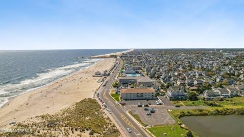 22 Lakeside Avenue Avon-by-the-sea NJ 07717