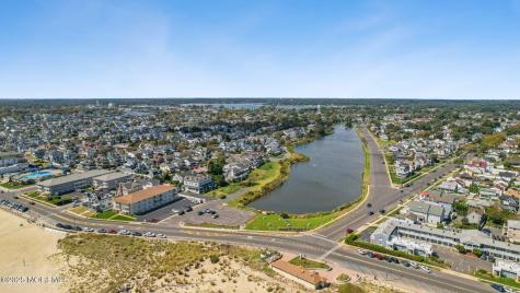 22 Lakeside Avenue Avon-by-the-sea NJ 07717