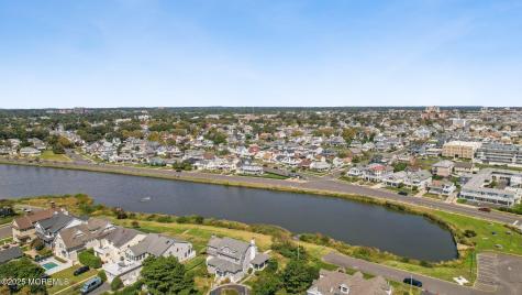 22 Lakeside Avenue Avon-by-the-sea NJ 07717