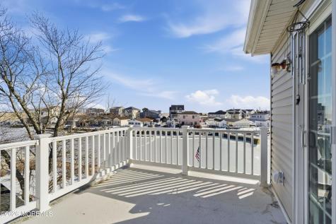 154 N Spinnaker Drive Little Egg Harbor NJ 08087