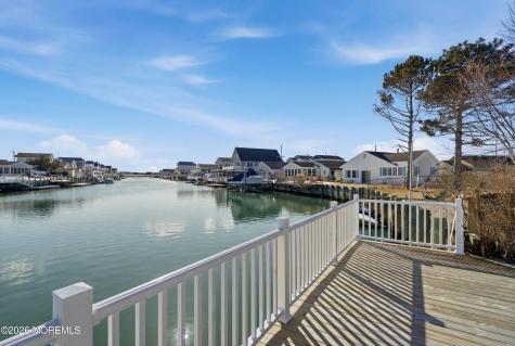 154 N Spinnaker Drive Little Egg Harbor NJ 08087