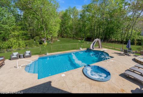 9 Mehar Court Jackson NJ 08527