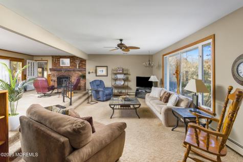 193 Burlington Path Road Cream Ridge NJ 08514