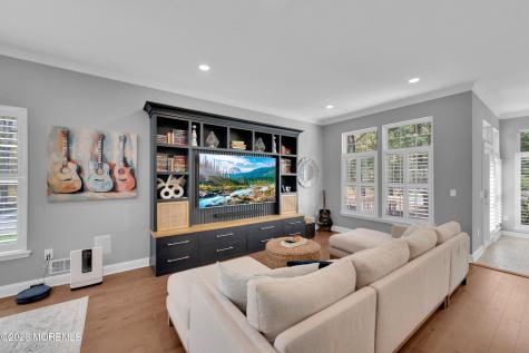 2 Silverspring Drive Lakewood NJ 08701