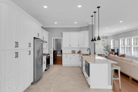 2 Silverspring Drive Lakewood NJ 08701