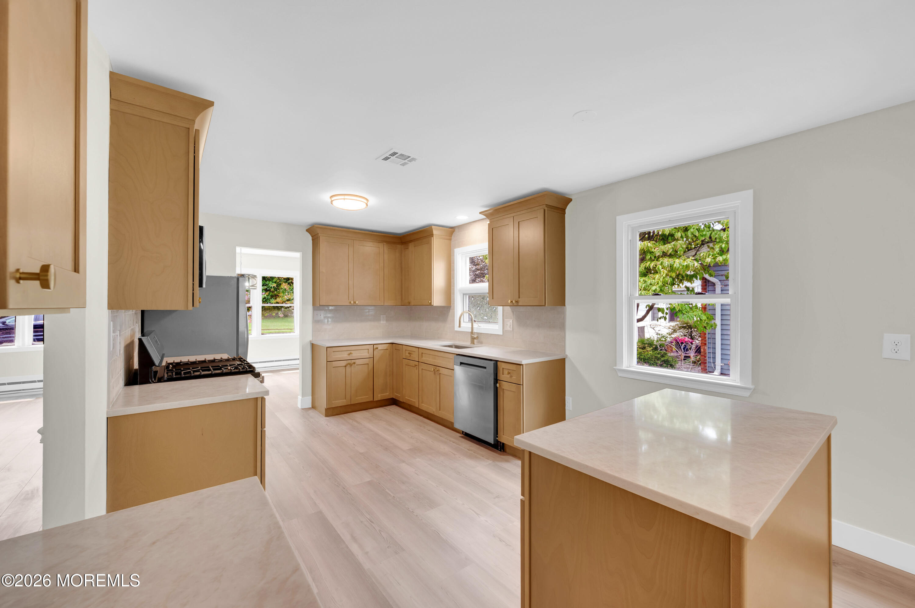 22 Abbey Road Brick NJ 08723