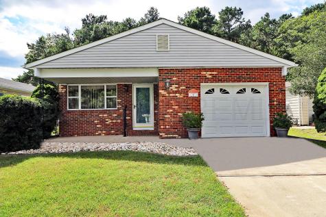 7 Point Blanche Court Toms River NJ 08757