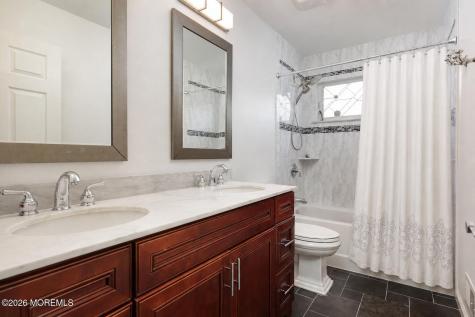 80 W Shenendoah Road Howell NJ 07731