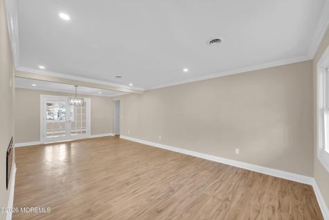 3 Pembroke Lane Toms River NJ 08757