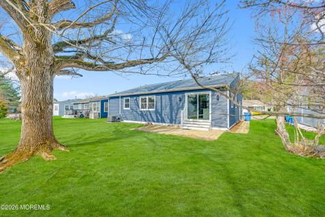 3 Pembroke Lane Toms River NJ 08757