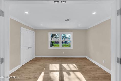 3 Pembroke Lane Toms River NJ 08757