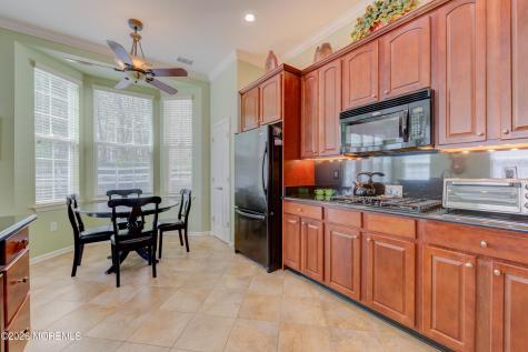 79 Gables Way Jackson NJ 08527