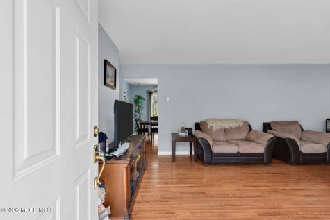 1481 Scranton Avenue Whiting NJ 08759