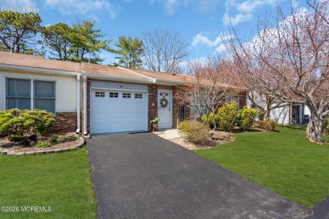 161 Gayle Court Lakewood NJ 08701