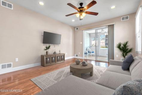 161 Gayle Court Lakewood NJ 08701