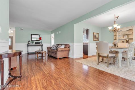161 Gayle Court Lakewood NJ 08701