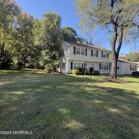 28 Cypress Lane Matawan NJ 07747