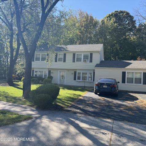 28 Cypress Lane Matawan NJ 07747