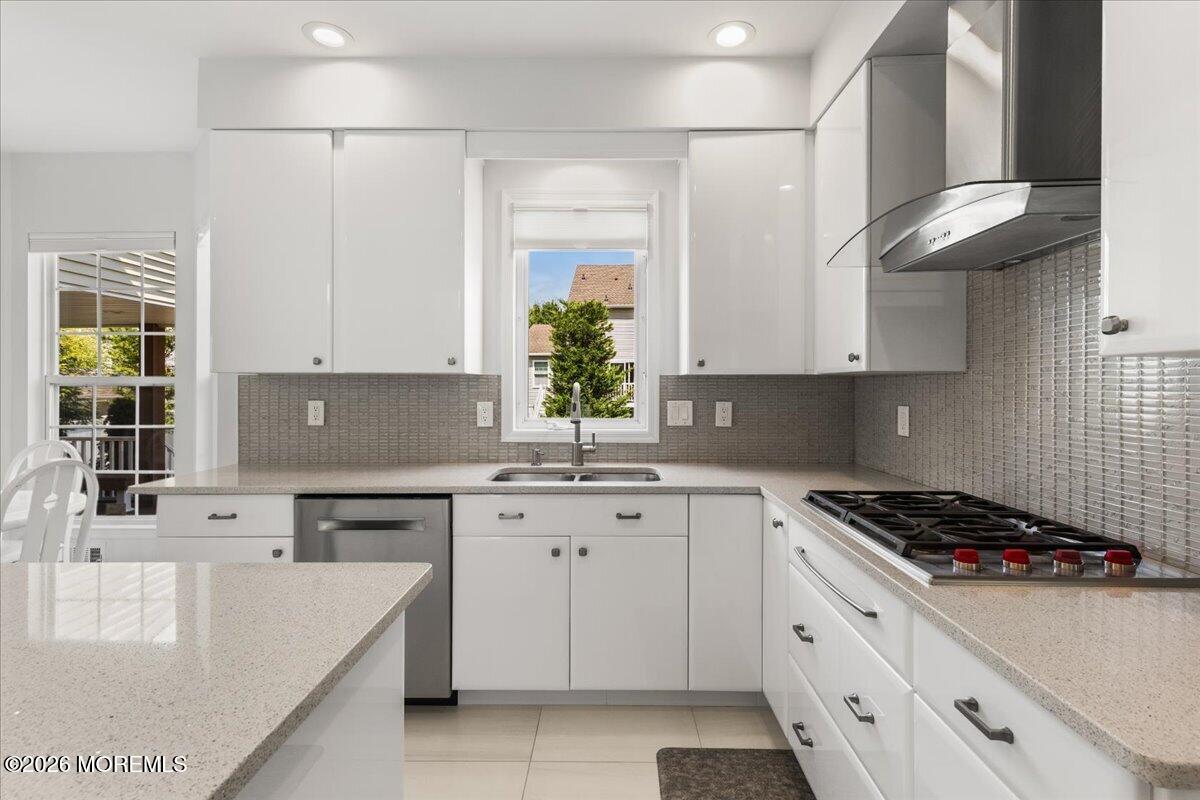 18 Trish Court Matawan NJ 07747