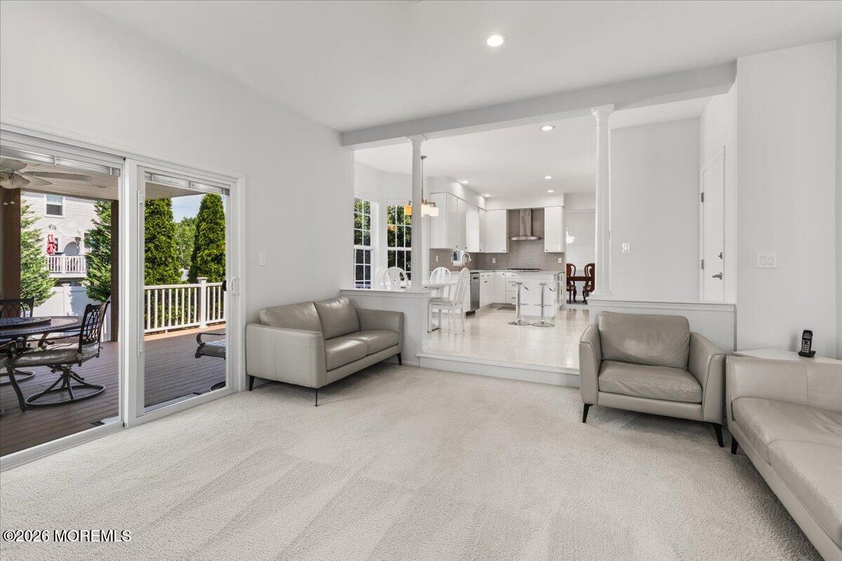 18 Trish Court Matawan NJ 07747